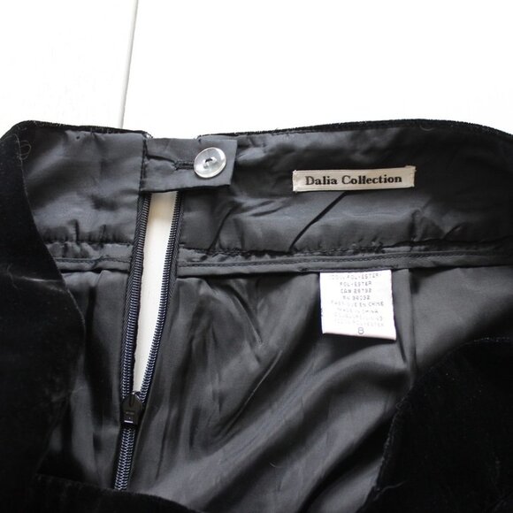 Dalia Collection | Gorgeous Black Velvet Skirt Size 8 | Excellent Condition - Picture 11 of 16